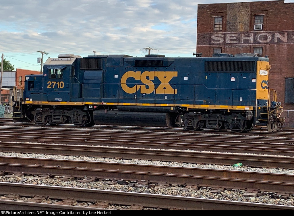 CSX 2710